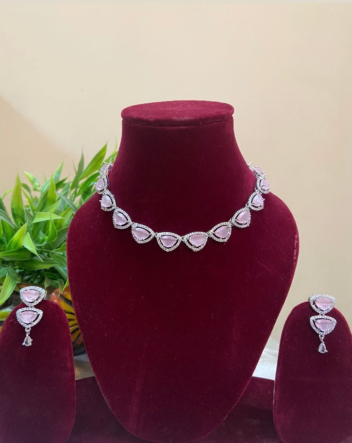 Suhani Necklace Set