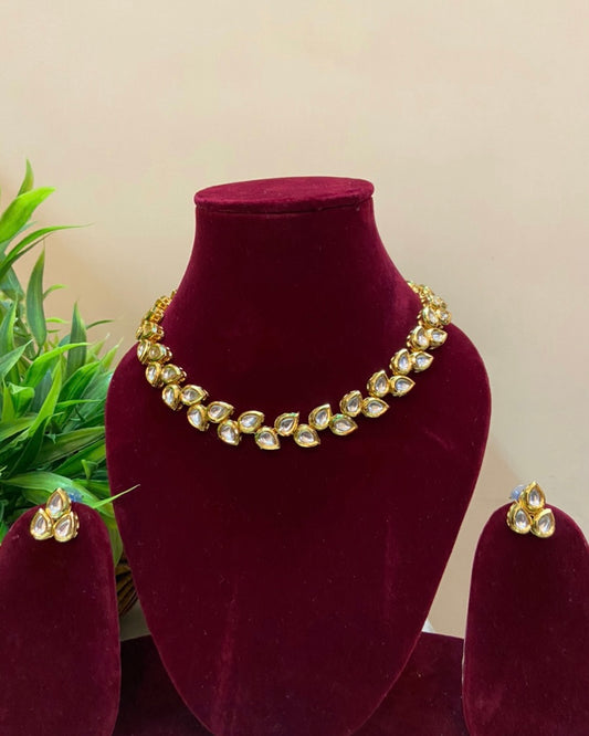 Kundan leaf style necklace set