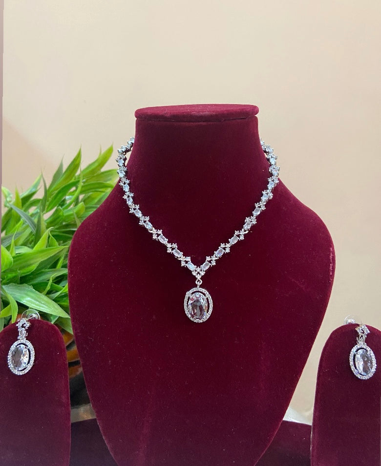 AD Necklace Set